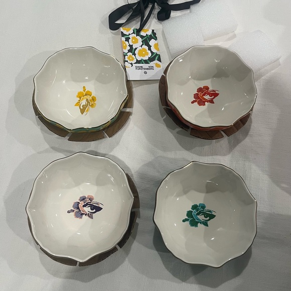 👁️ DVF for Target!!!- Floral Toile 4-Piece Dining Bowls (SOLD OUT) - Picture 4 of 5